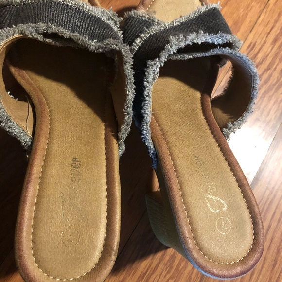 FOREVER THRILL platform denim heeled sandals - Picture 15 of 15